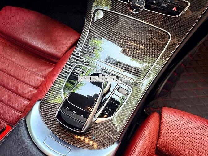 Mercedes C300 Coupe 2018 Trắng 25.000 km
