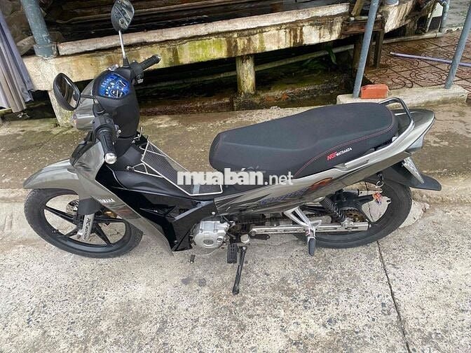 Yamaha Sirius 110 Xám đen Nhật