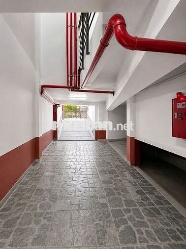 TOÀ NHÀ ỐP KÍNH - 45B Thăng Long P.4 Q.TB -5x20m -Thang máy- PCCC full