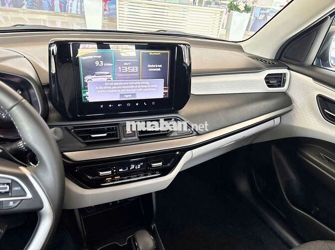 Suzuki Swift Hybrid 2024 Xanh Đen 900 km