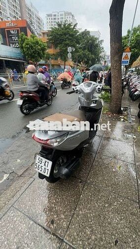 Honda Lead FI 2016 Bạc Đã sử dụng