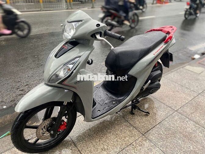 Honda Vision 2023 Cao cấp Xám Mới 90%