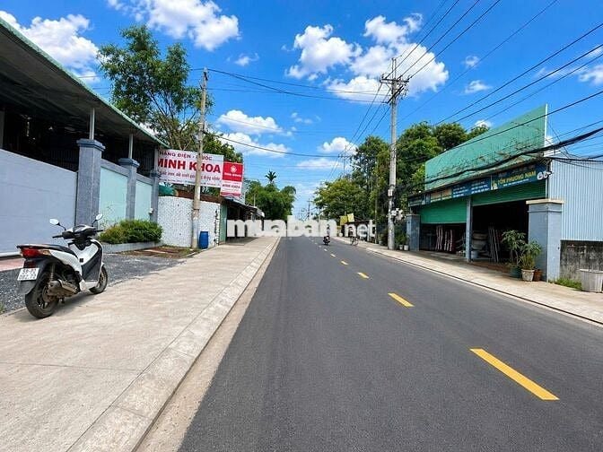 đất trung tâm Trảng Bàng 8mx57m full thổ cư