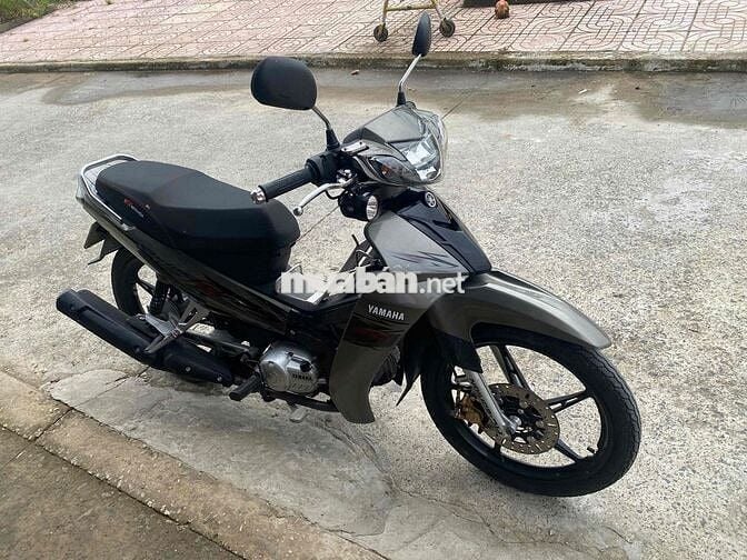 Yamaha Sirius 110 Xám đen Nhật