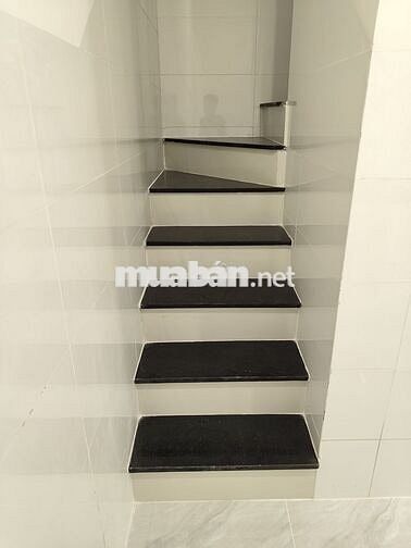 Nhà 1 trệt 1 lầu 45m2 ở Hiệp Thành