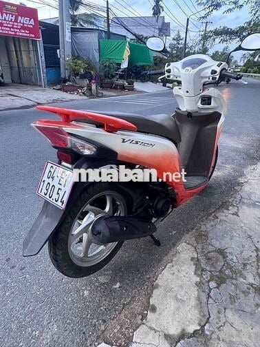Honda Vision 2014 màu Đỏ trắng