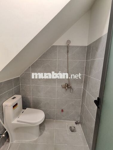 Nhà 1 trệt 1 lầu 45m2 ở Hiệp Thành