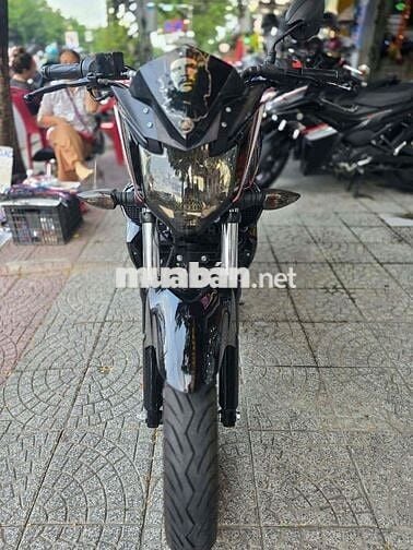 Yamaha FZ150i Nhập khẩu Đen cam