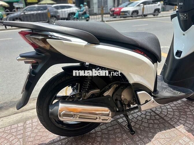 Honda SH 125cc 2010 bs 59ga-17110