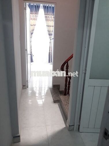 Cho thuê nhà 2lầu 3pn (3.5m x 8m) đường Lê văn Khương vào 30m q.12 cũ