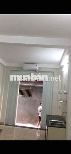 PHÒNG KHÉP KÍN 30M2 TẦNG 1 - FULL ĐỒ CHỈ XÁCH VALI VÀO Ở - GẦN ROYAL C