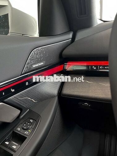 BMW 520i 2026 Trắng