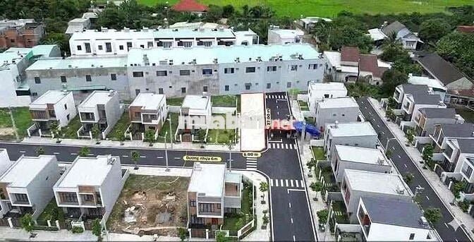 CHÚ 9 CẦN BÁN GẤP LÔ ĐẤT Ở GẦN NHÀ THỜ TÂN TRIỀU