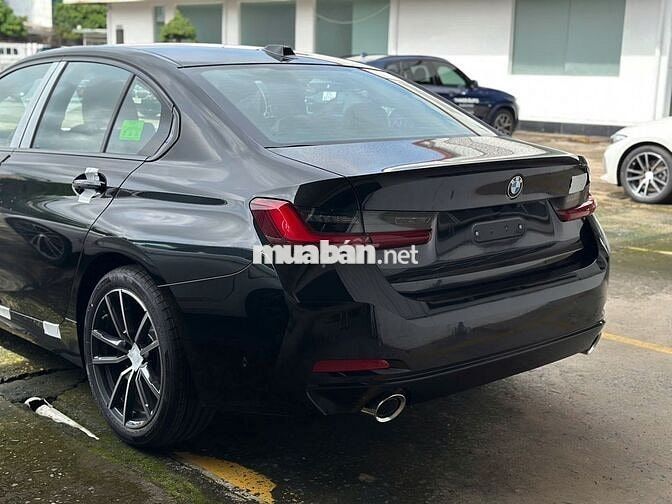BMW 320i Sportline 2026 Sedan Đen Mới 100%