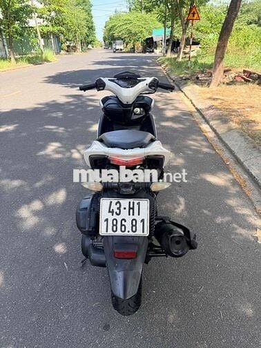 Yamaha NVX 155cc Tự động Trắng