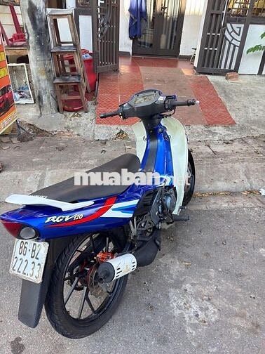 Suzuki Xipo Ráp máy Xanh, Trắng
