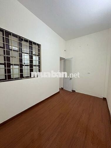 Cho thuê nhà riêng tại Ngõ 292 Phố Chợ Khâm Thiên