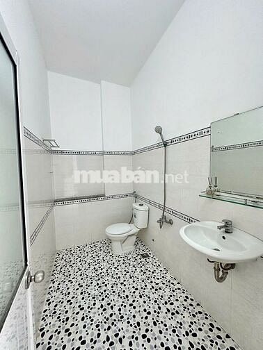 Nhà trệt lầu 2PN hẻm đường Trần Hoàng Na chỉ 6 triệu
