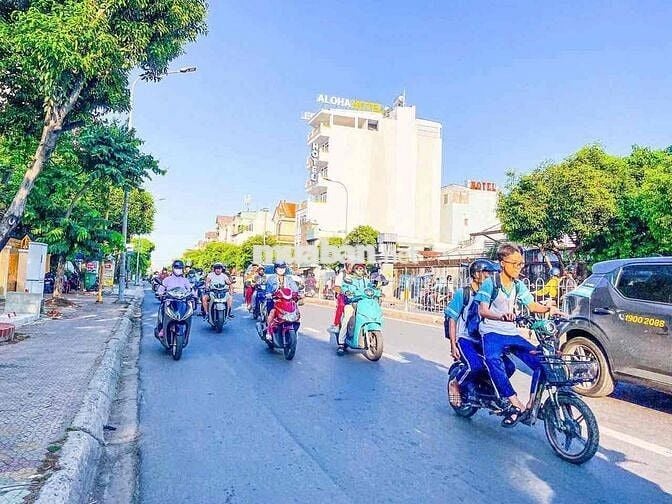 MT NGUYỄN VĂN LƯỢNG CÓ TẦNG HẦM