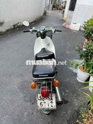 Honda Cub 81 50cc Xanh rêu, Trắng