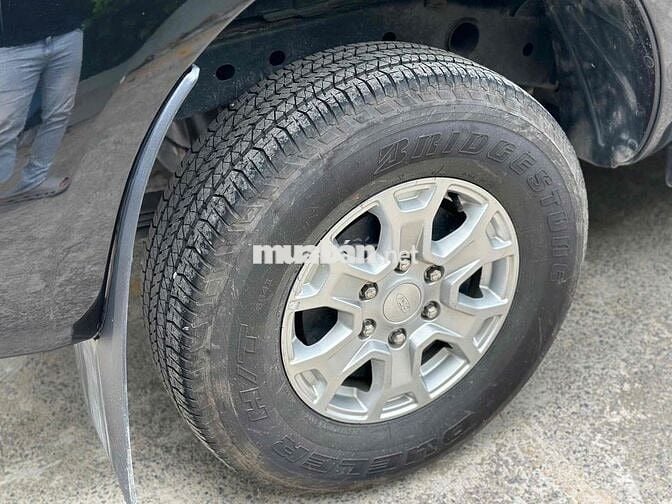 Ford Ranger XLS 2.2AT 2019 Tự động 51,000km Đen