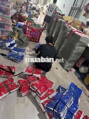 CẦN TUYỂN 2 BẠN PHỤ XƯỞNG MAY