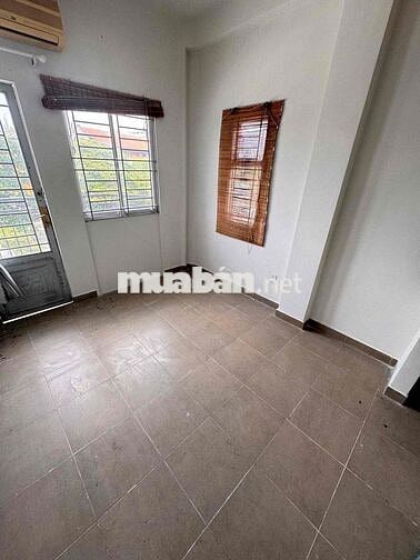 CHDV 163/ Tô Hiến Thành, Phường 13, Quận 10 (Phường Hoà Hưng) - DT: 6.