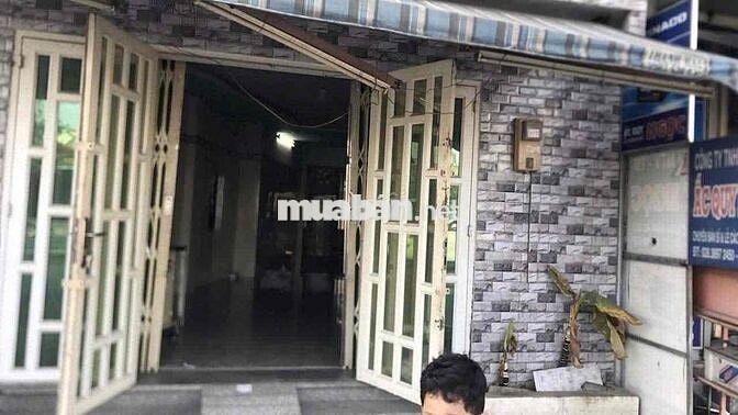 bán gấp nhà mặt tiền phạm văn đồng