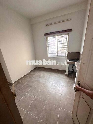 CHDV 163/ Tô Hiến Thành, Phường 13, Quận 10 (Phường Hoà Hưng) - DT: 6.