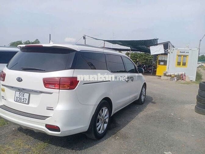 Kia Sedona 2021 Trắng