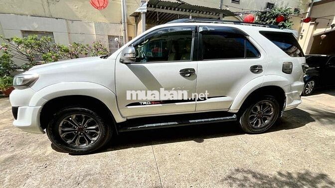 Toyota Fortuner 2.7V Sportivo TRD 2015