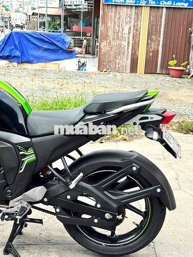 Yamaha FZS150 Đen, Xanh lá Xe máy côn tay