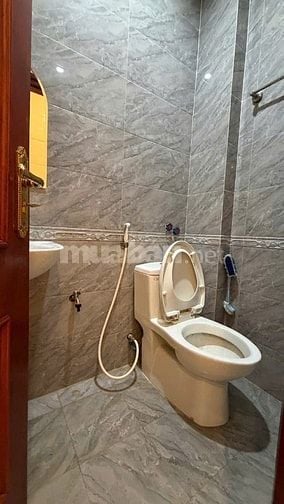 Cho thuê cửa hàng tầng 1, số 14 ngõ 100 phố Tây Sơn, phường Đống Đa