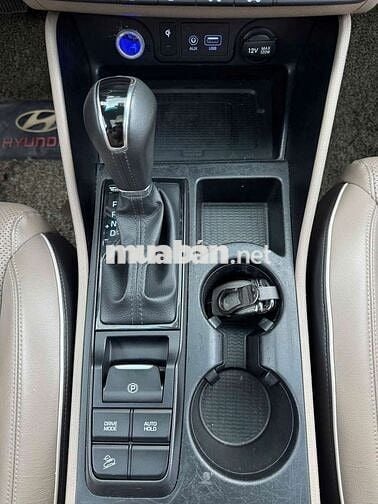 Hyundai Tucson 2019 Đặc biệt 2.0Turbo,xăng,màu bạc