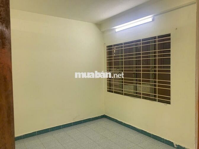 Bán căn hộ Chung cư Lê Thị Riêng, lô G, căn góc