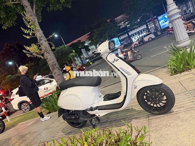Piaggio Vespa Sprint 125cc 2018 Trắng 17000 km