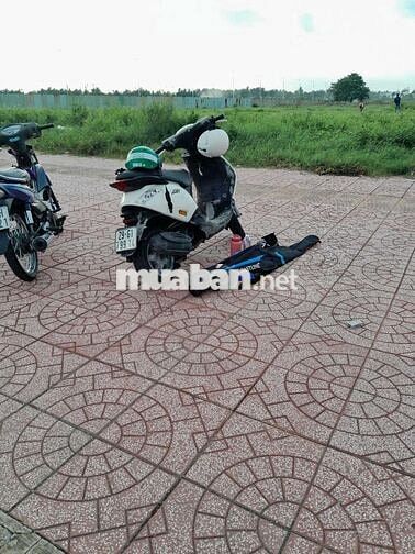 Piaggio Zip Trắng