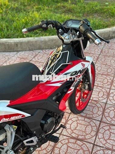 Honda Sonic 150r, Biển 95 ngay Chủ Zin êm