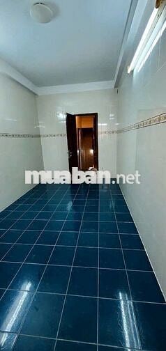 CHO THUÊ NHÀ MẶT TIỀN NGUYỄN VĂN CỪ Q5