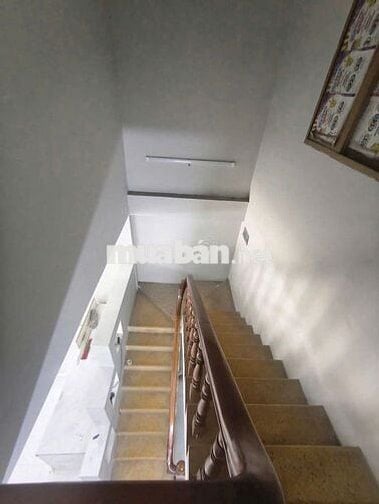 NHÀ NGUYÊN CĂN 4 PN - ĐỐI DIỆN CÔNG VIÊN LINH TRUNG - THỦ ĐỨC