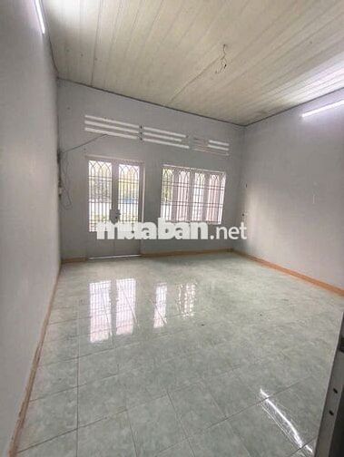 NHÀ NGUYÊN CĂN 4 PN - ĐỐI DIỆN CÔNG VIÊN LINH TRUNG - THỦ ĐỨC