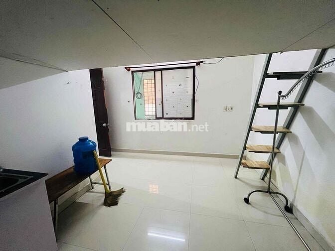 Cho Thuê Gác, Học viện hàng không, Đại học Ngoại ngữ, Sân Bay