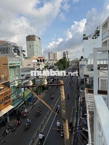 Bán Nhà Mặt tiền kinh doanh sầm uất,tiệm vàng xung quanh