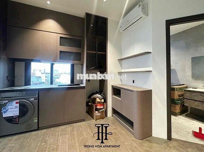 Căn hộ 1 phòng ngủ full nội thất cửa sổ lớn đường Nguyễn Văn Cừ quận 5