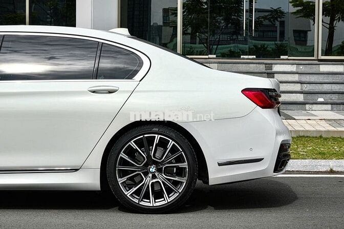 BMW 730i 2015 Trắng 61.000km