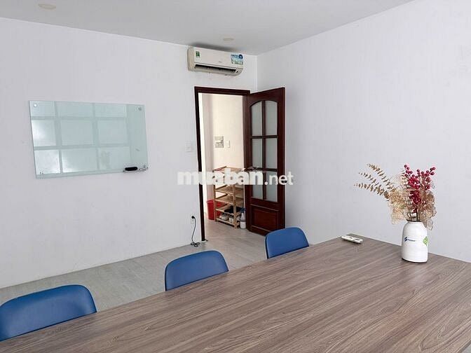 Cho thuê Văn Phòng tầng 3 nhà mặt phố 69/2/15 Nguyễn Gia Trí