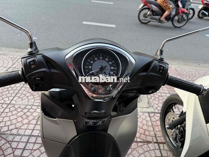 Honda SH Mode 2026 Bạc 125cc