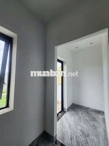 Nhà mới 4x10m 3 phòng ngủ gần trường cấp 2 Nguyễn Văn Bứa Hóc Môn