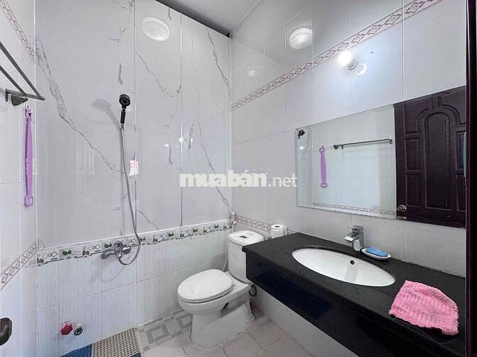 Cho Thuê Trọ Balcon_30m2 Có Thang Máy_Bếp Chung Ngay Kế Chung Cư Hado