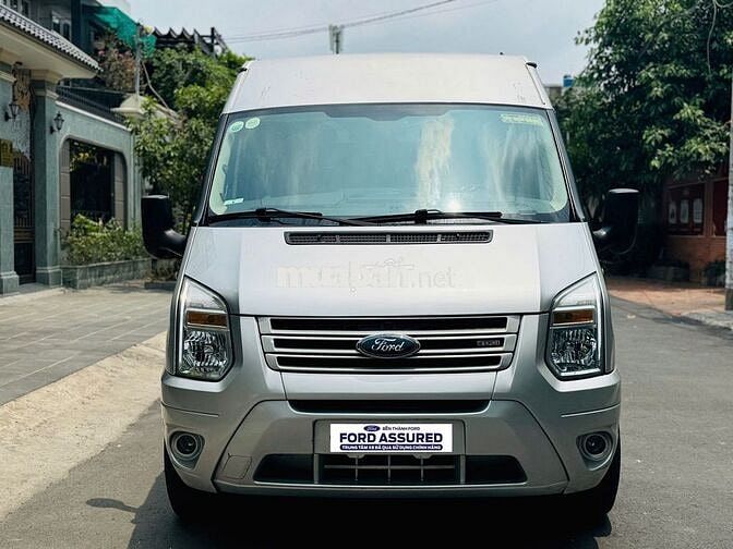 Ford Transit Van 2018 Bạc_3 chỗ chở hàng siêu rộng